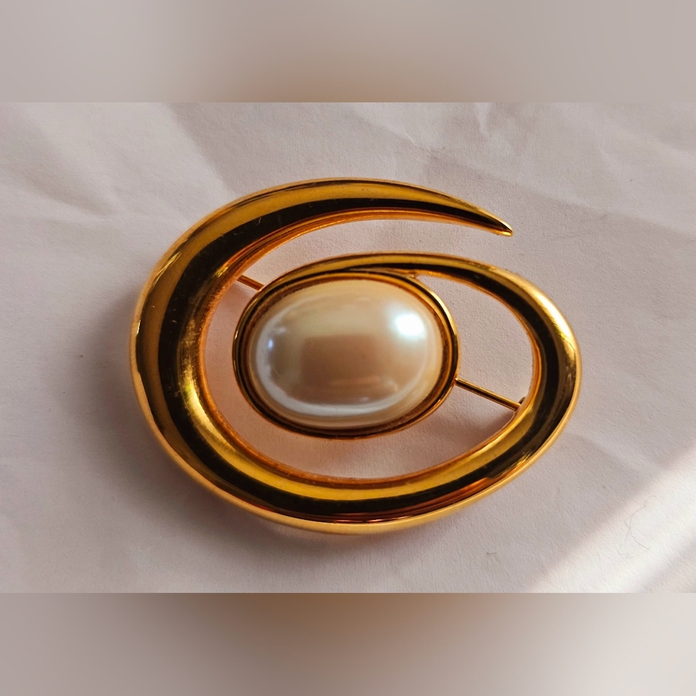 Monet large gold swirl brooch with faux pearl cabochon brooch